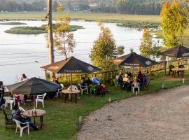 Hilltop Getaway Grill，位于Kihingo的酒店