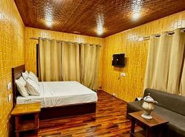 Hotel Luxury Heights，位于帕哈尔加姆的酒店