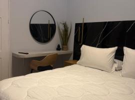 Byzantium Suite in the centre of Hermoupolis，位于埃尔莫波利斯的酒店