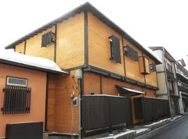 貸切温泉旅館ー倉持ー湯畑まで徒歩1分