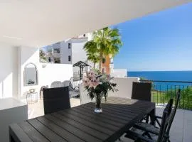 Beautiful apartment with stunning sea views and a large terrace!