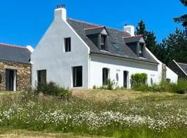 Maison lumineuse en pleine nature, 800 m de la mer, proche plage, jardin, WiFi, tout équipé. - FR-1-418-229