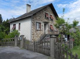 Maison en Aveyron，位于Sauveterre-de-Rouergue的酒店