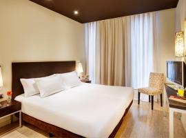 斯考特而维多利亚-加斯特兹大道酒店，位于维多利亚-加斯特伊兹的低价酒店