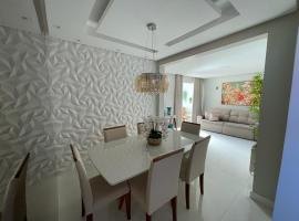 Apto Fam&iacute;lia Shopping Riomar，位于阿拉卡茹的自助式住宿