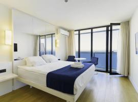 Scenic Sea View Aparthotel in Orbi City Batumi，位于巴统的公寓式酒店