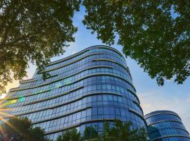Paragraph Freedom Square, a Luxury Collection Hotel, Tbilisi，位于第比利斯的酒店