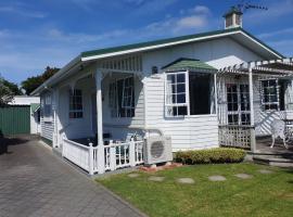 Charmae Guest House，位于旺格努伊的旅馆