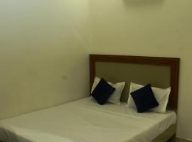 Hotel J K And Restaurant，位于Morbi的酒店