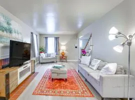 15 Mi to Dtwn Detroit Cozy Family Home with Yard!