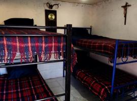 Quinta el cocula cabañas y camping，位于阿瓜斯卡连特斯的酒店