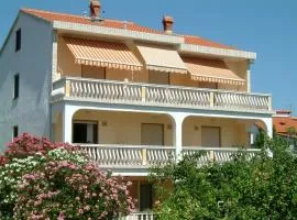 Guesthouse Mira