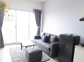 Royal Suites 2BR 28RV - Citra Plaza Nagoya Apartment，位于Jodoh的酒店