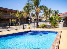 米尔迪拉汽车旅馆，位于米尔迪拉的酒店