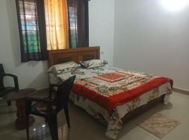 Nandanahomestay，位于西达普尔的酒店