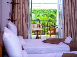 Ceylan Crest Hotel Kandy，位于康提的酒店