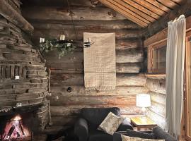 Luosto Jylhäkelo - a cozy loghouse in the heart of Lapland，位于洛斯托的酒店