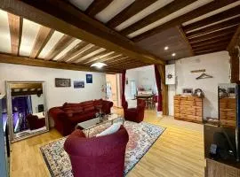 Spacious flat 65 sqm with beach and cliffs at 100m