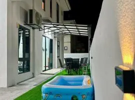 New Luxury Semi-D In Banting, Pantai Morib - Nearby Tanjung Sepat
