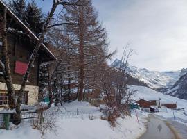 Chalet Alpin vue Dent Blanche，位于La Forclaz的酒店