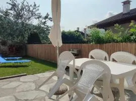 alloggio in centro con giardino