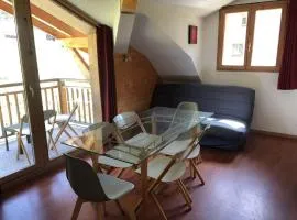 Apartment in Valfréjus near Gondola