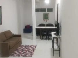 Studio 4 pessoas