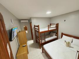 Hotel Calleb，位于菲格雷多总统镇的自助式住宿