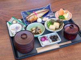 Business Hotel Awaikeda Eleven 2，位于三好市的酒店
