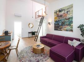 Boutiquehotel Zum Goldenen Hirschen，位于格蒙登的酒店