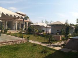 THE VaNASHRYA RANTHAMBORE，位于Khilchipur的酒店
