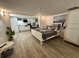 Schöne Wohnung in der Altstadt，位于弗赖因斯海姆的酒店