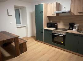 Sehr schöne und Modernisierte Wohnung mit moderne Wohnraumlüftung，位于普费德尔巴赫的酒店