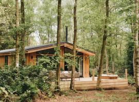 Fritton Lake Retreats，位于弗里顿诺福克的酒店