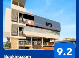 Townhouse Kathgharia Chowk，位于哈尔德瓦尼的酒店