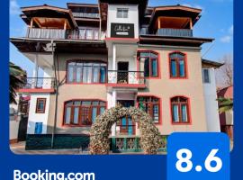 Super Collection O Brein Nishat Formerly Continental Guest House，位于Nishāt的酒店