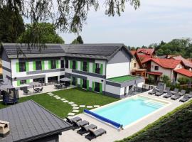 Q Villa，位于瑟切莱的酒店