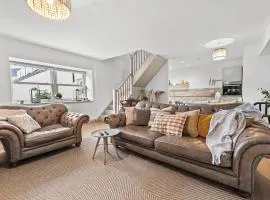 Luxury 3 Bedroom Cottage in Centre of Killin