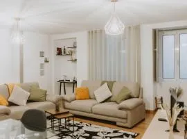 Ribeirinha Guesthouse