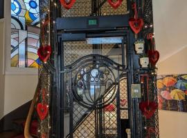 维吉尼亚酒店，位于巴黎的酒店