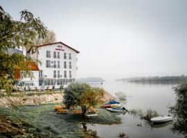 Hotel Sucidava，位于Corabia的酒店