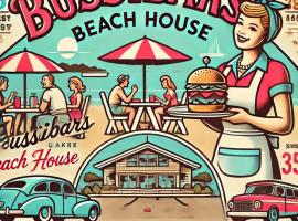 Strandhaus am Wörthersee，位于沃尔特湖畔韦尔登的酒店