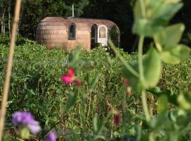 Igloo cabin in Saaremaa，位于Kapra的酒店