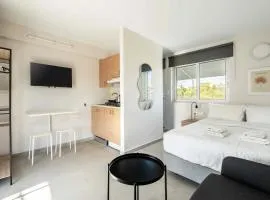 Bright Studio Haven with Scenic View