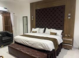 Murphy's Mansion Resort，位于Umuahia的酒店