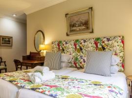 Selborne Golf Estate Villa P1 by First Private Stays，位于彭宁顿的酒店