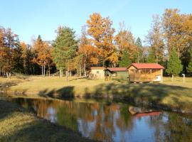 Aadniel's Holiday Village，位于Aula的酒店