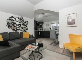 Nottage House Premier Apartments，位于卡迪夫的酒店