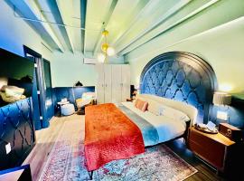 Double Rainbow Suites 24th，位于劳德代尔堡的酒店