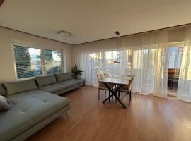 Krumpendorf 1，位于韦尔特湖畔克伦彭多夫的酒店